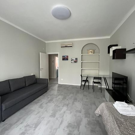 Giacomino Apartment Central Station Milan Exterior photo