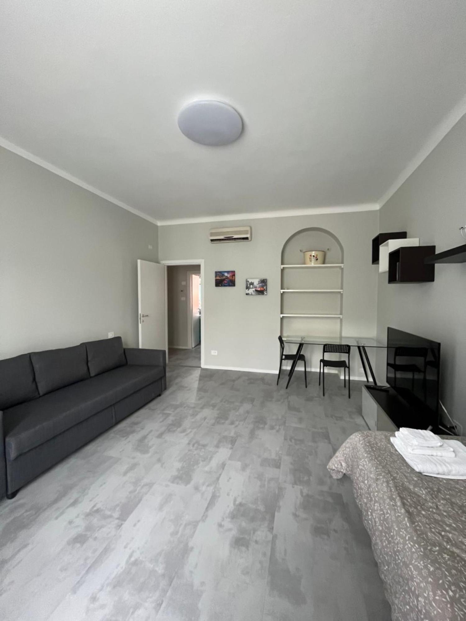 Giacomino Apartment Central Station Milan Exterior photo